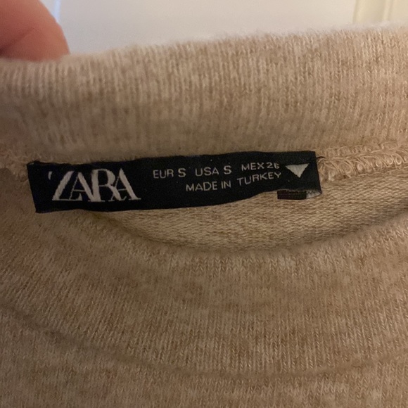 Zara oatmeal puff sleeve top with pearls - Picture 3 of 5